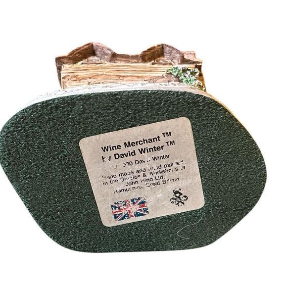 David Winter Wine Merchant Figure Preowned - Picture 6 of 6